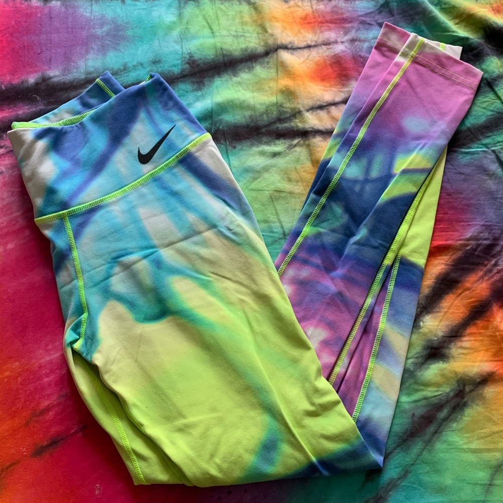 Nike tie dye leggings